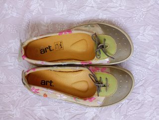 Zapatos Art Beige y Verde