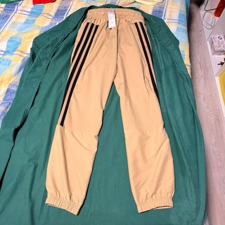 Pantalón Adidas Beige