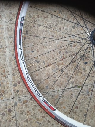 Rueda Delantera 700c
