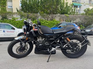 Mondial HPS 300 Café Racer Negra