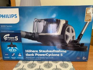 Aspiradora Philips PowerPro Compact