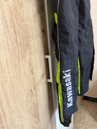 Traje de moto Kawasaki Negra