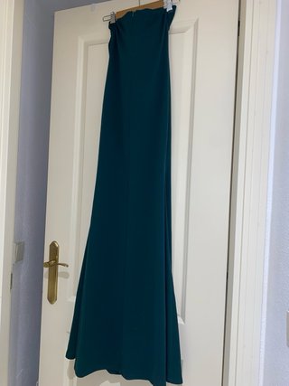 Vestido palabra de honor verde botella