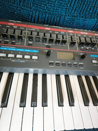 Roland JUNO-X Sintetizador Teclado