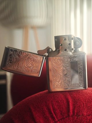 Mechero Zippo grabado