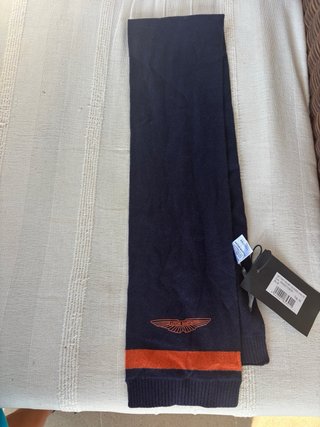 Bufanda Aston Martin azul y naranja