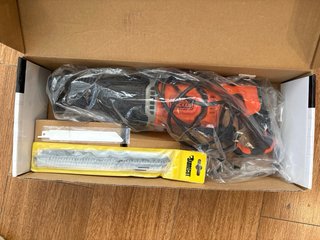 Sierra Recíproca Black+Decker 750W