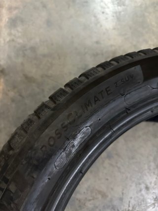 Neumáticos Michelin Crossclimate 2 SUV 235 50 R19