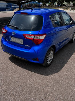 Toyota Yaris hybrid active