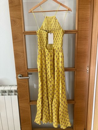 Vestido amarillo Zara estampado