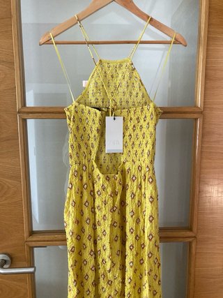 Vestido amarillo Zara estampado