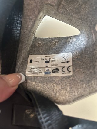 Casco de bicicleta blanco y azul