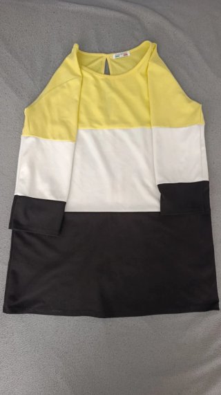 Vestido de mujer con bloques de color