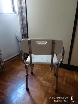 Silla de ducha ergonómica con respaldo