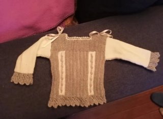 Jersey de bebé tejido a mano