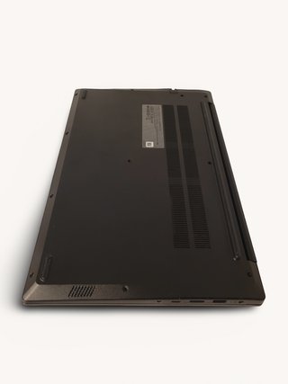 Portátil Lenovo Intel i5-13420H 16GB 512GB 15,6"
