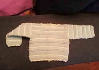 Jersey de bebé tejido a mano