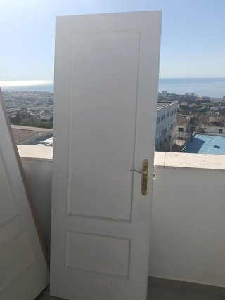 Puerta de Madera Blanca