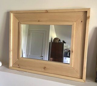 Specchio con cornice in legno artigianale