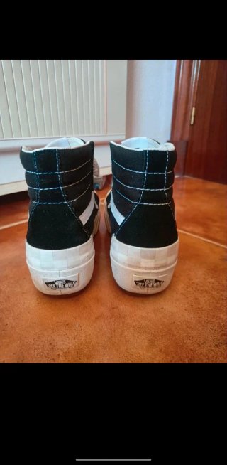 Zapatillas Vans SK8-Hi Negras y Blancas