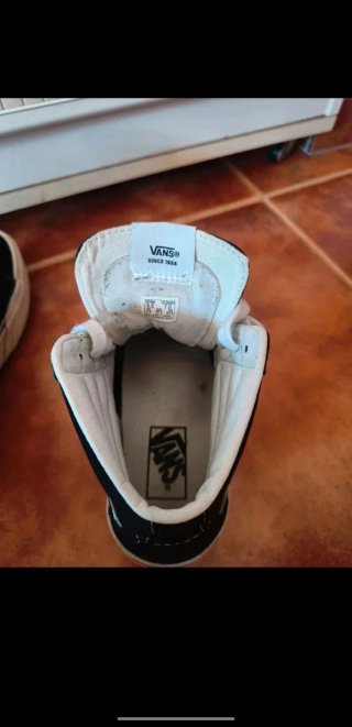 Zapatillas Vans SK8-Hi Negras y Blancas