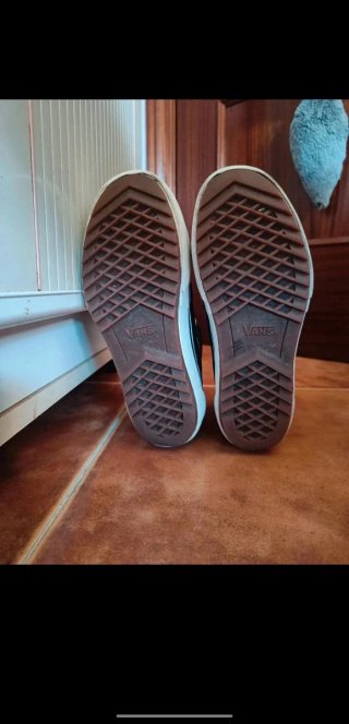 Zapatillas Vans SK8-Hi Negras y Blancas