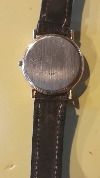 Lote de tres relojes para repuestos