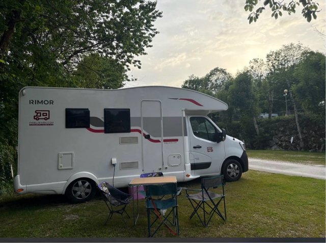 Autocaravana  Pregúntanos precio y disponidisponib