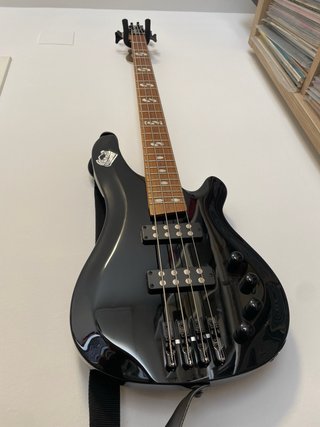Bajo Harley Benton Negro