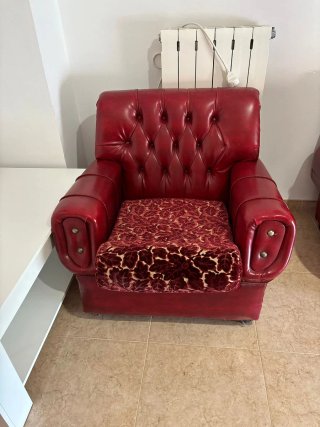 Sofá Vintage Piel y Terciopelo Rojo