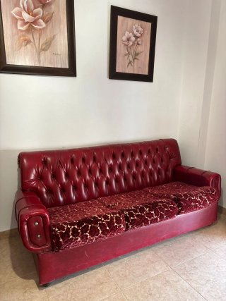 Sofá Vintage Piel y Terciopelo Rojo