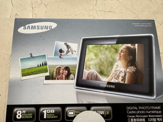 Marco Digital Samsung SPF-87H 8 + Caja