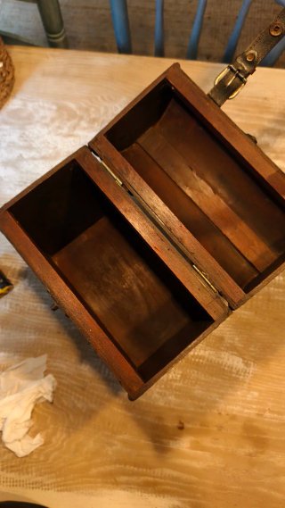 Caja Decorativa Madera y Cuero