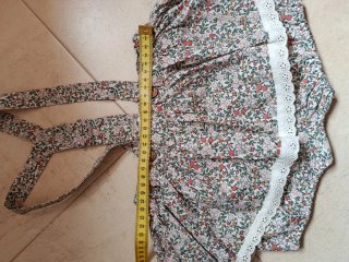 Falda con braguita y tirantes floral