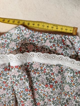 Falda con braguita y tirantes floral