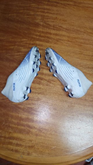 Zapatillas Adidas Blancas y Azules GAMA MEDIA