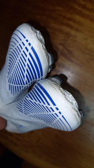 Zapatillas Adidas Blancas y Azules GAMA MEDIA