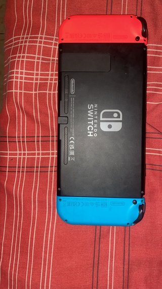 Nintendo Switch Azul y Rojo