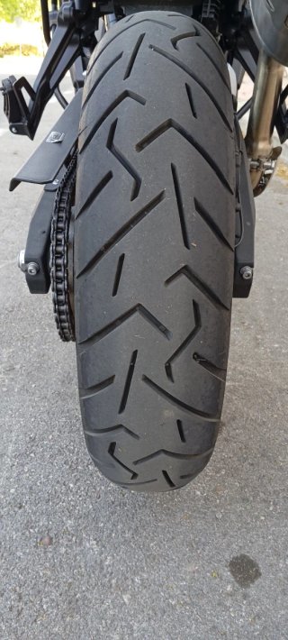 Voge 900 DSX Adventure Negra/Dorada