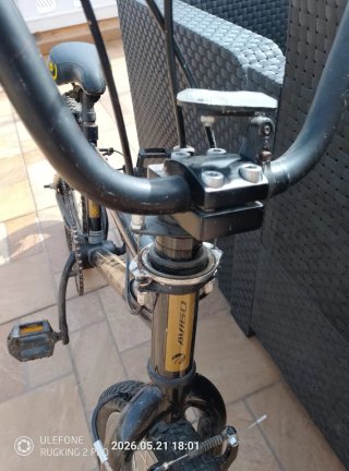 Bicicleta BMX Avigo negra