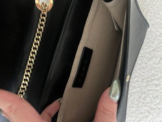 Bolso Negro Zara Cadena Dorada