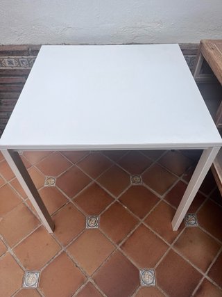 Mesa blanca 76x76 cm