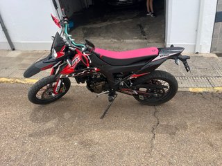 DSR 125 Supermotard Negra/Roja