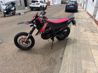 DSR 125 Supermotard Negra/Roja
