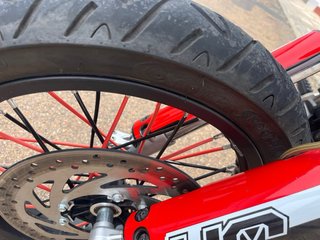 DSR 125 Supermotard Negra/Roja