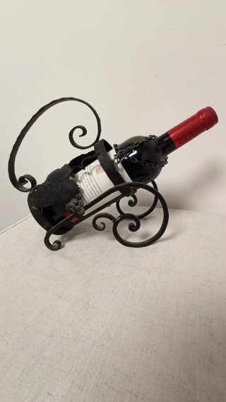 Portabottiglie per vino e cava in ferro antico con uve