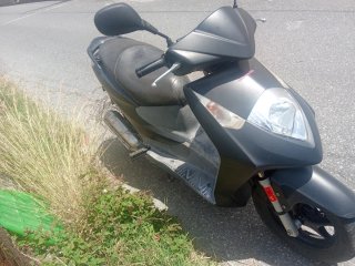Honda Dylan 125 Scooter Negra