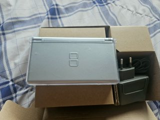 Nintendo DS Lite Plata sin usar