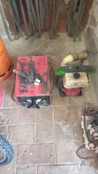 Soldador de electrodo y bomba de agua gasolina