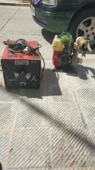 Soldador de electrodo y bomba de agua gasolina